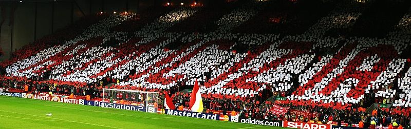 The lovable Kop offer the hand of friendship to Juve fans in 2005